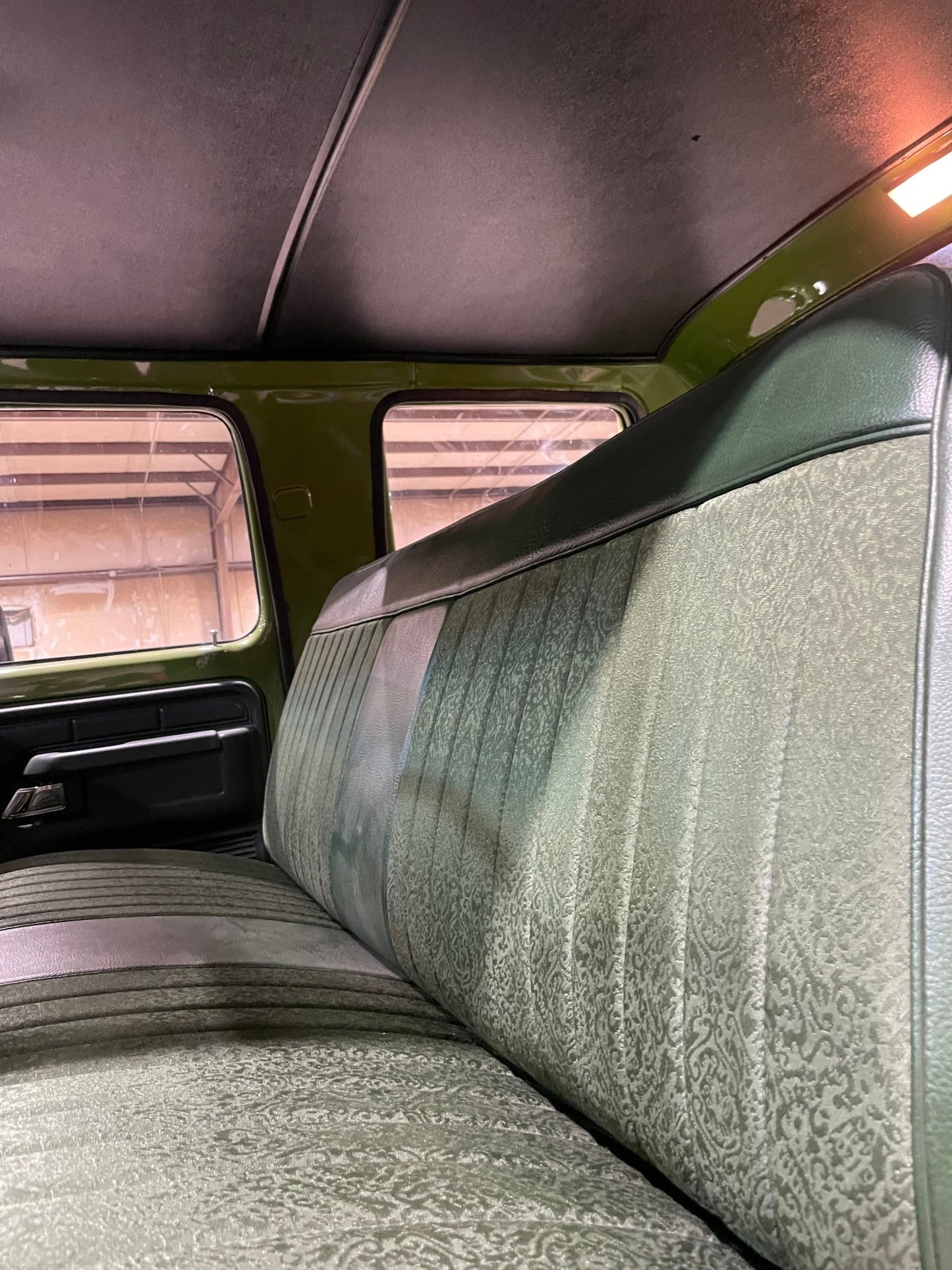 1974 Ford F - 250 Crew Cab Short Bed 4X4 highboy , Fuel Injected 460, AC, Auto - Classic Crew Cabs