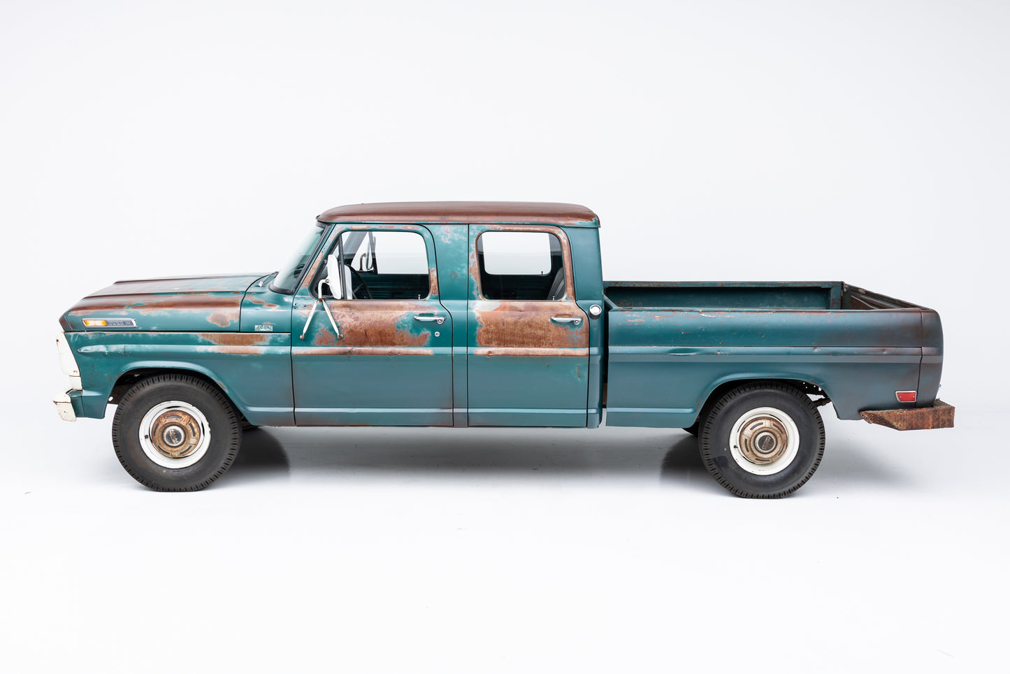 1969 Ford F-250 Crew Cab Short Bed 2x4