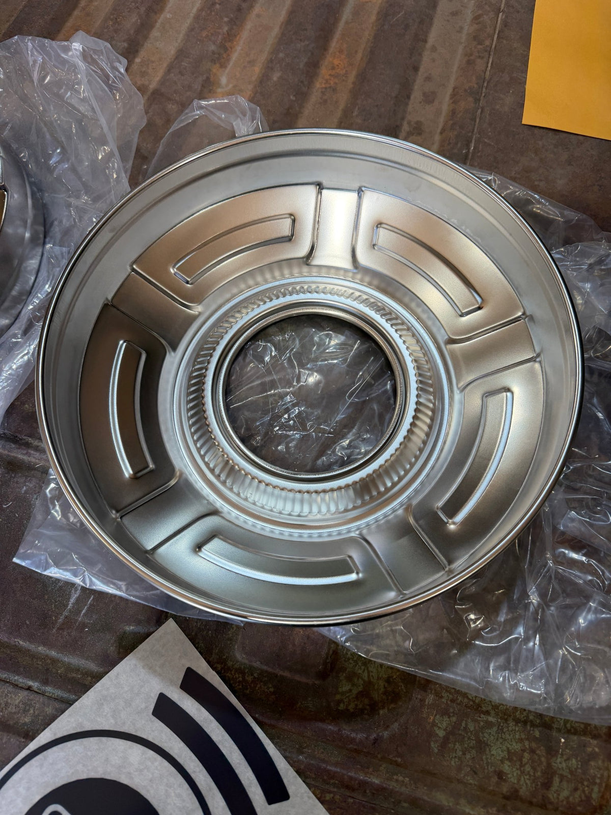 1967–1979 Ford 4x4 Stainless Steel Dog Dish Hubcaps – Front Pair (2) | F250 F350 Highboy ONLY THE FRONT 2 - Classic Crew Cabs
