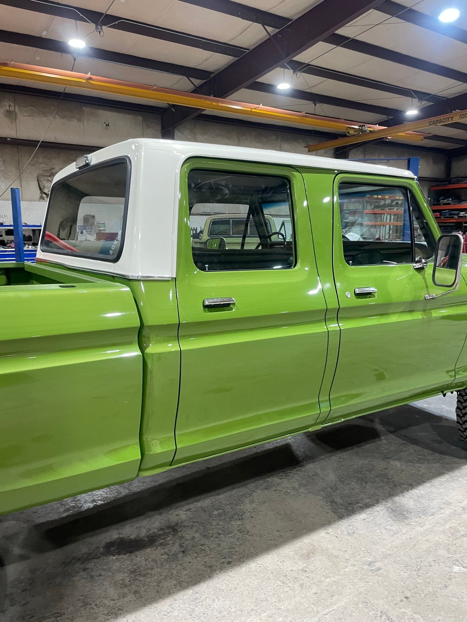 1974 Ford F - 250 Crew Cab Short Bed 4X4 highboy , Fuel Injected 460, AC, Auto - Classic Crew Cabs