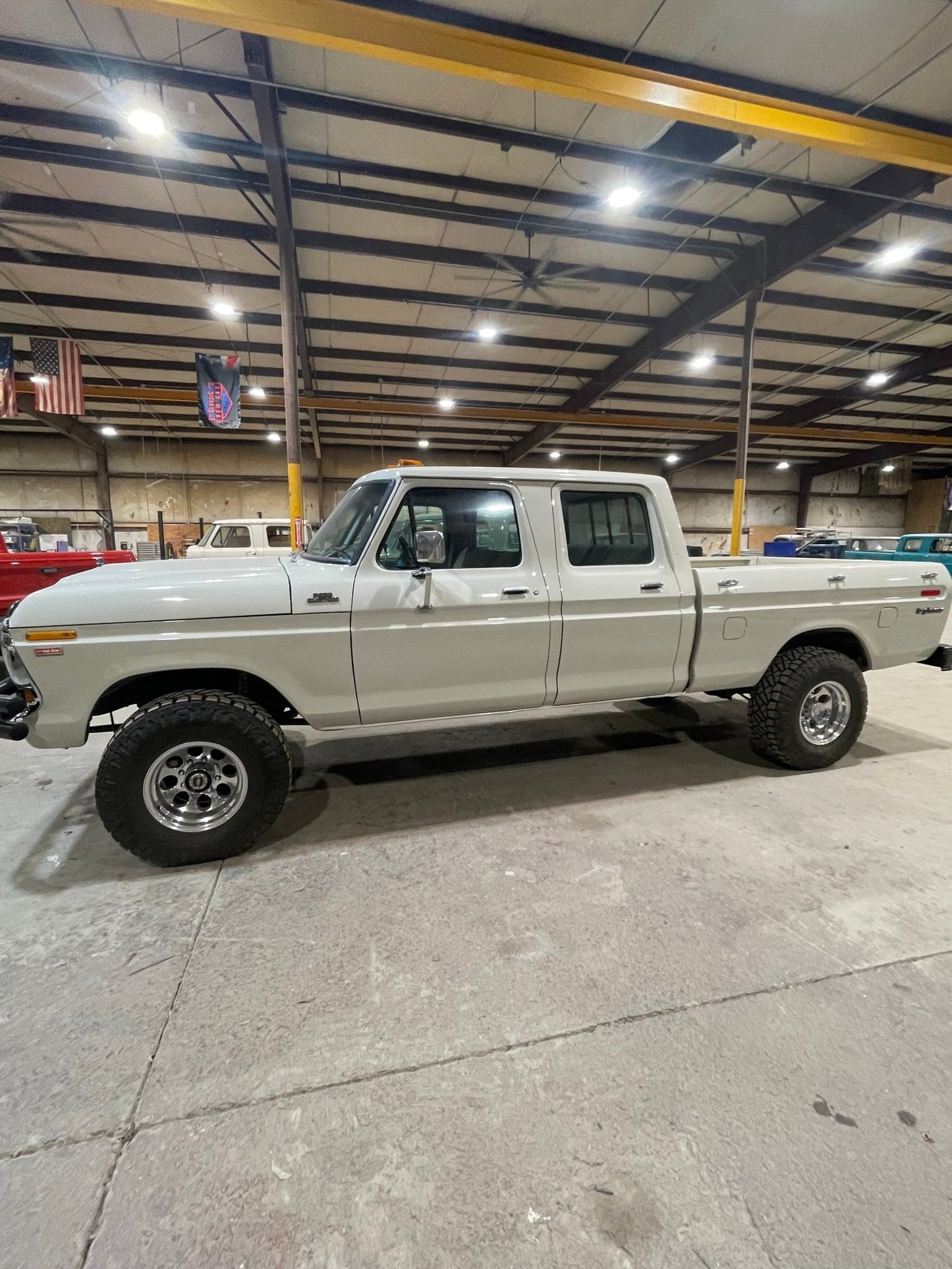 1979 Ford F-250 Crew Cab Short Bed 4X4 460, Auto, AC - Classic Crew Cabs