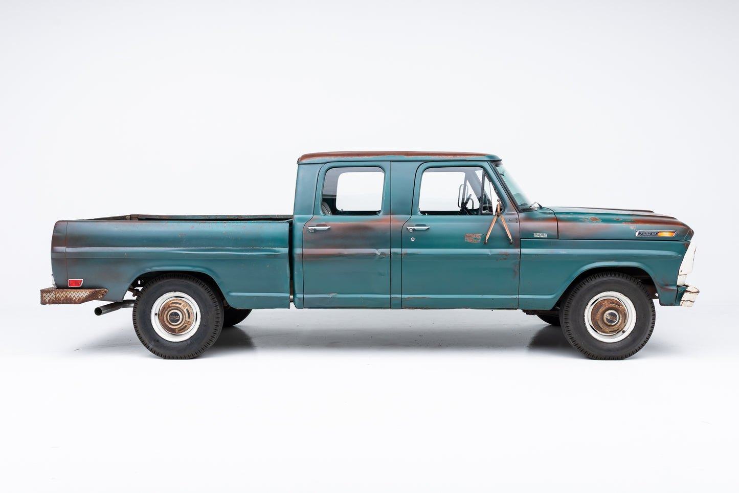 1969 Ford F-250 Crew Cab Short Bed 2x4