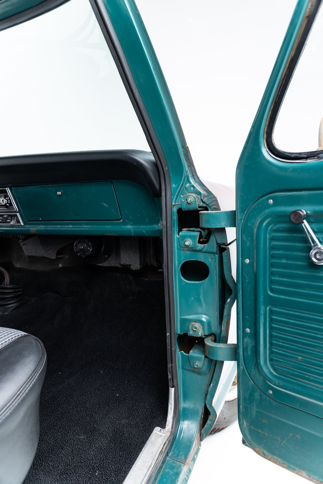 1969 Ford F-250 Crew Cab Short Bed 2x4