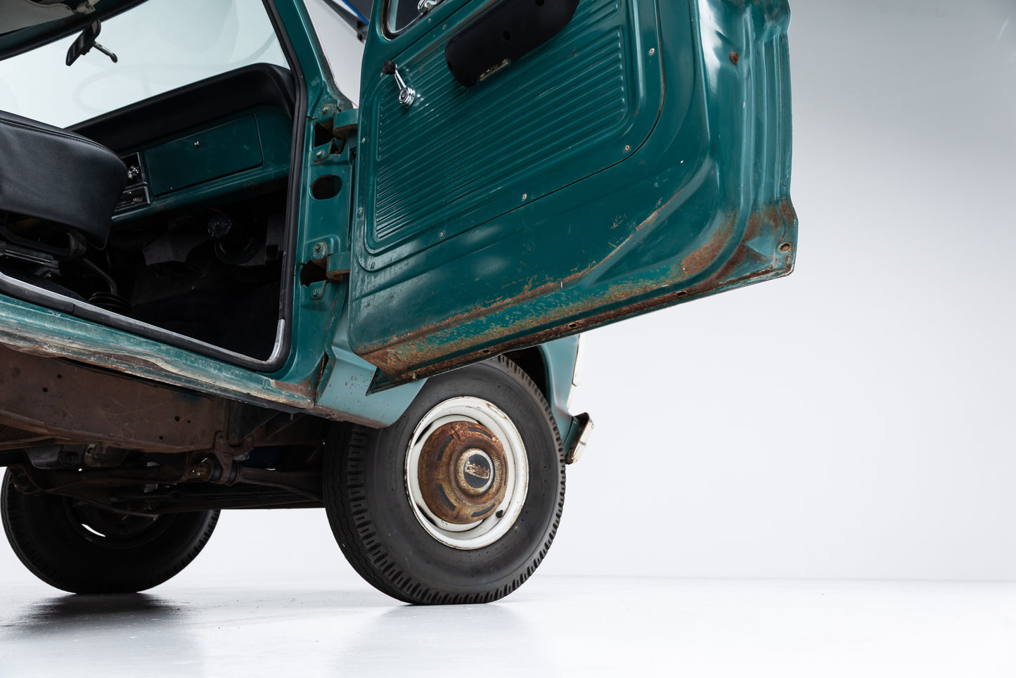 1969 Ford F-250 Crew Cab Short Bed 2x4