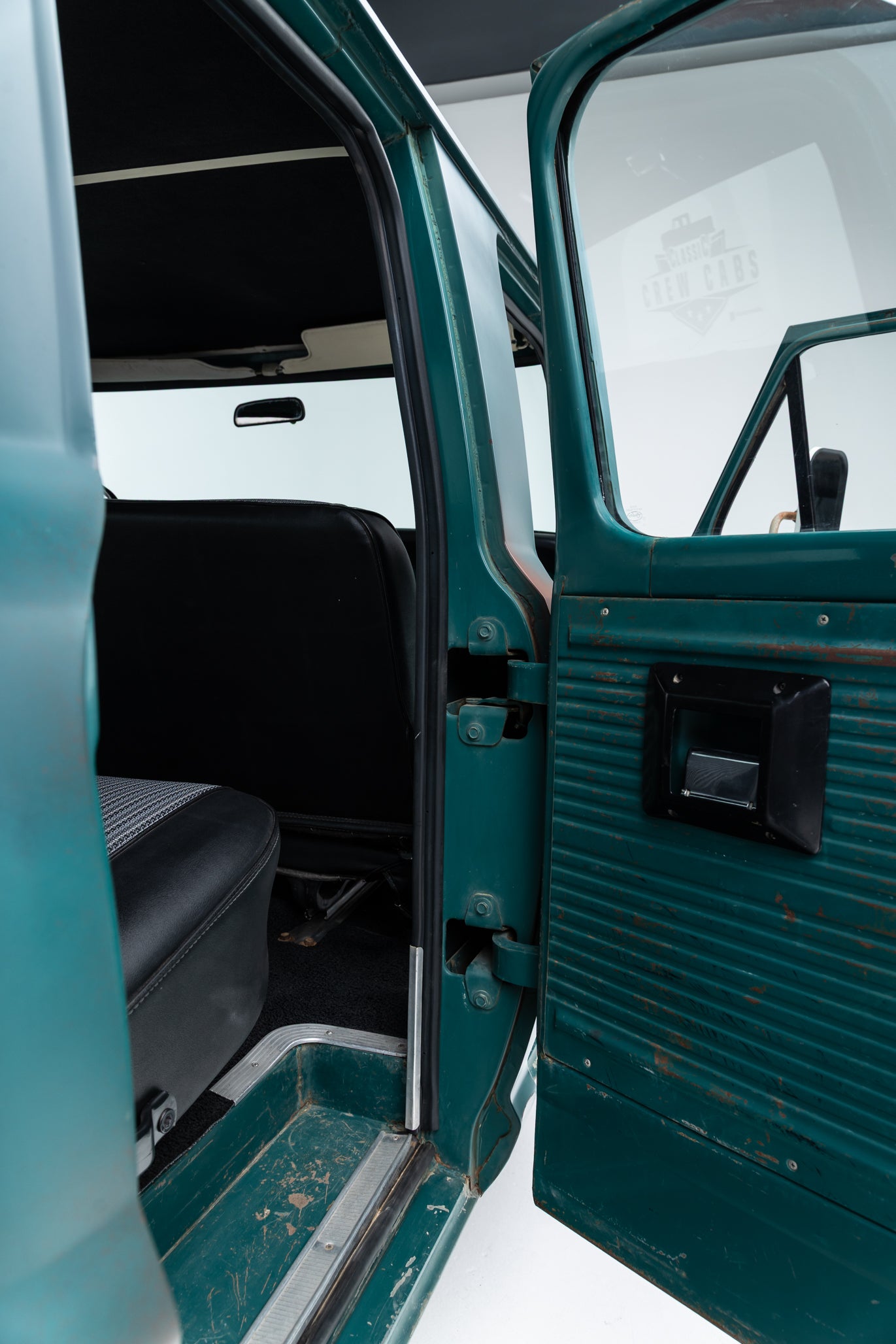 1969 Ford F-250 Crew Cab Short Bed 2x4