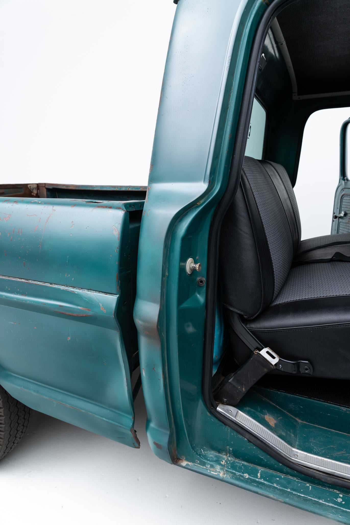 1969 Ford F-250 Crew Cab Short Bed 2x4