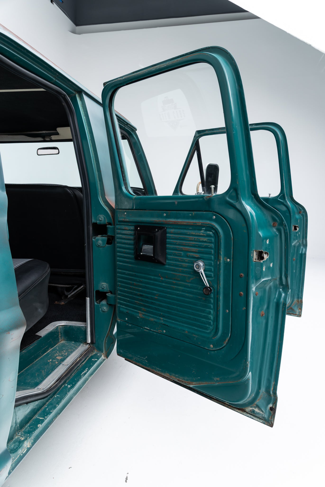 1969 Ford F-250 Crew Cab Short Bed 2x4