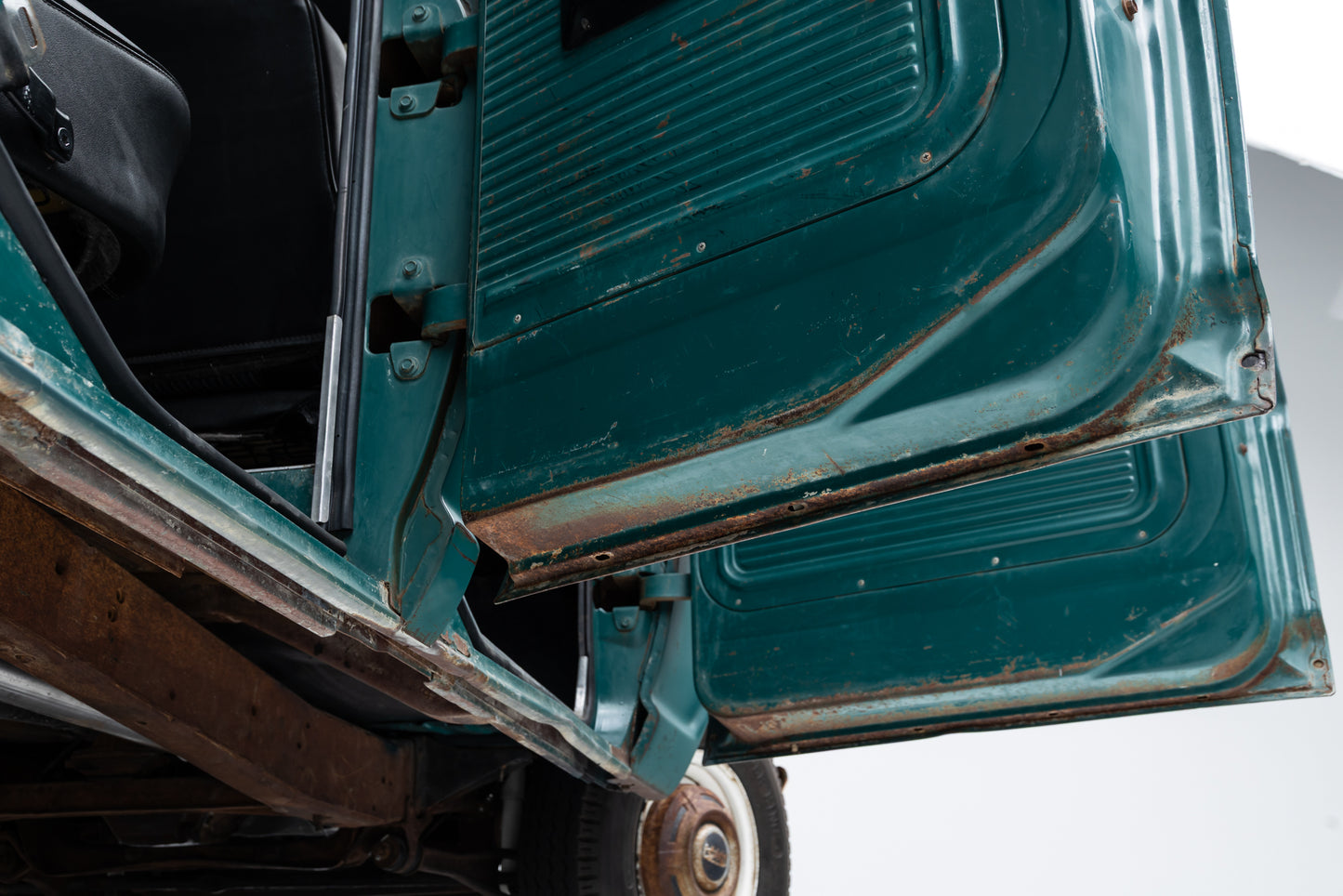 1969 Ford F-250 Crew Cab Short Bed 2x4