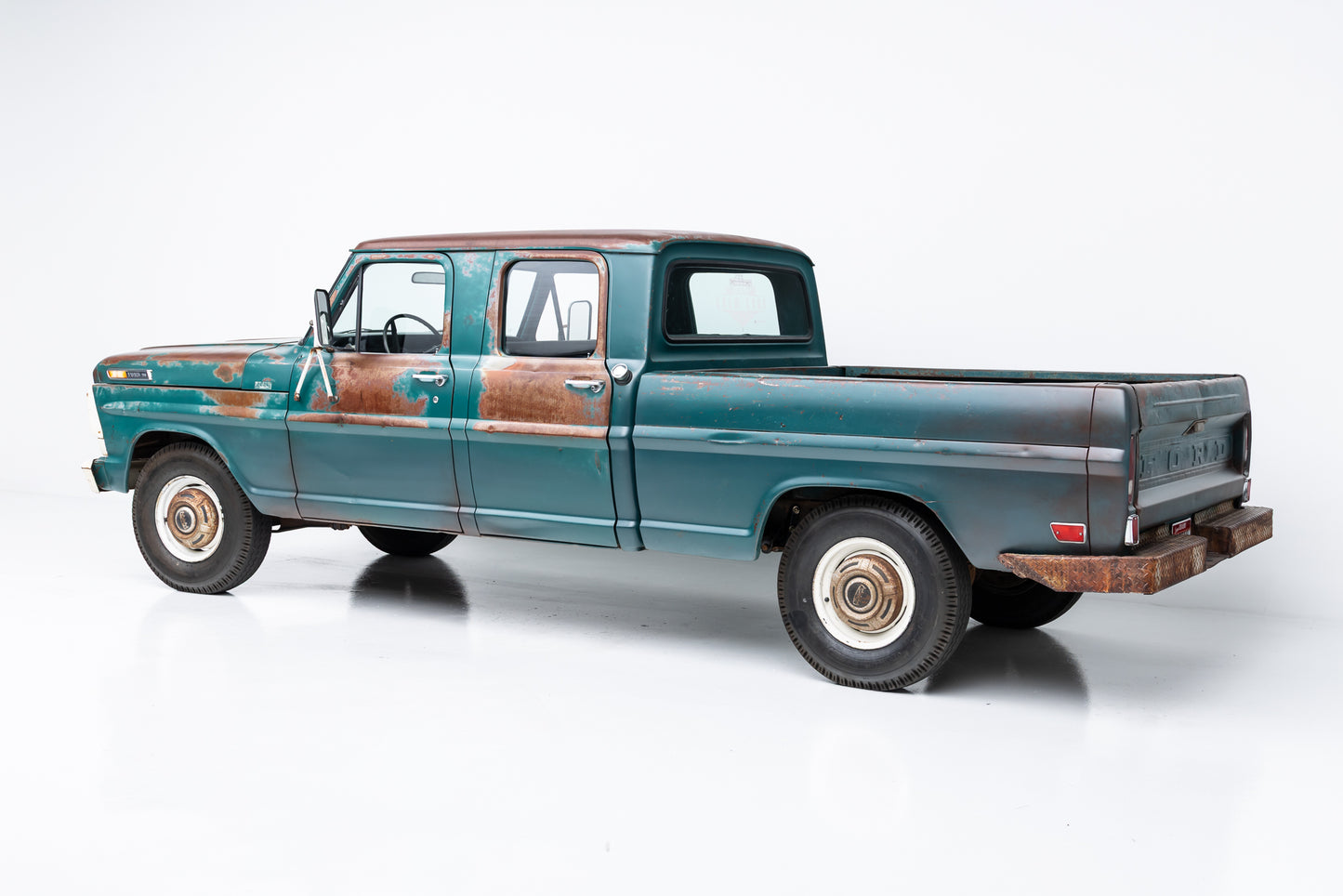 1969 Ford F-250 Crew Cab Short Bed 2x4