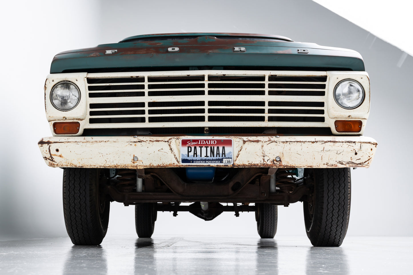1969 Ford F-250 Crew Cab Short Bed 2x4
