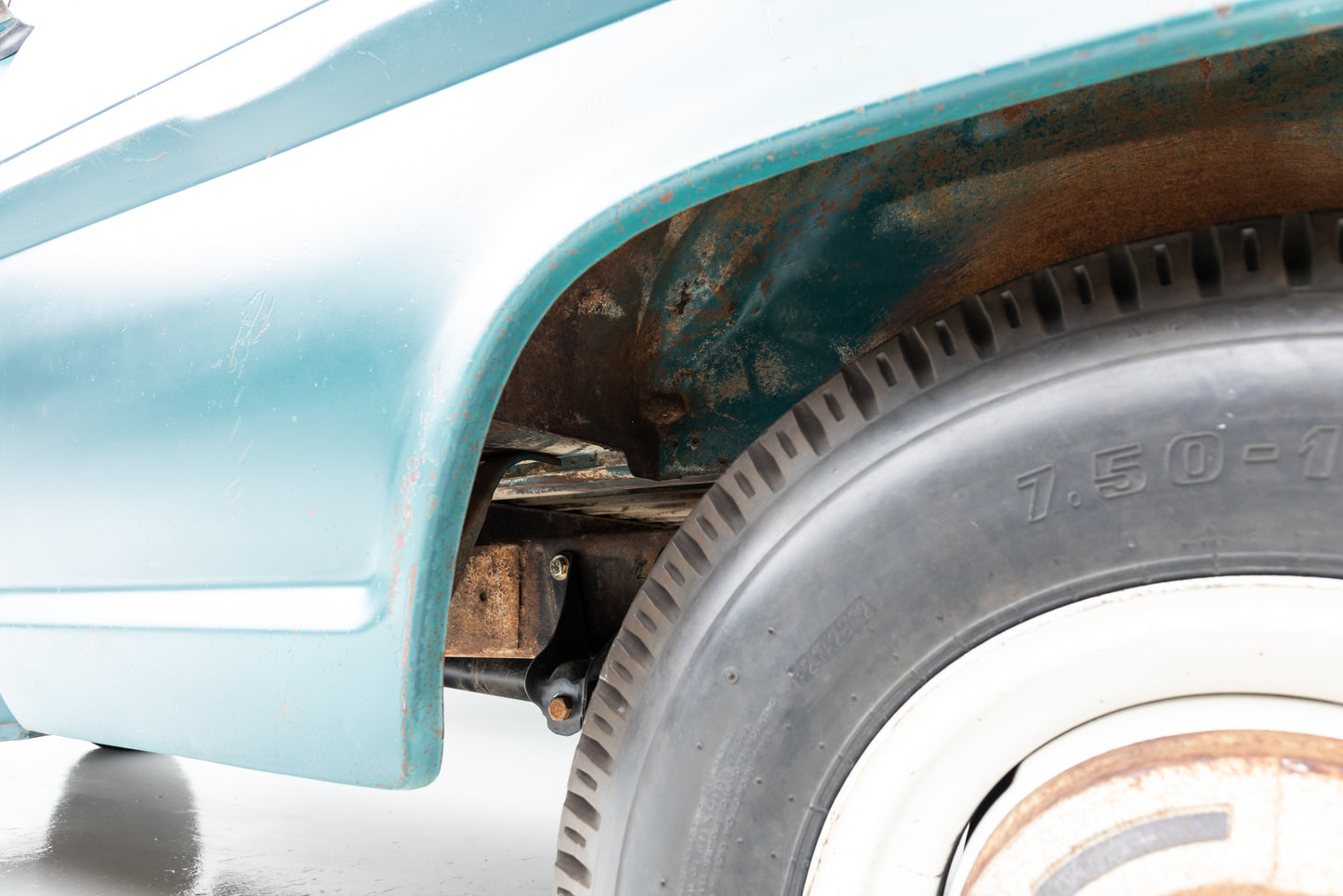 1969 Ford F-250 Crew Cab Short Bed 2x4