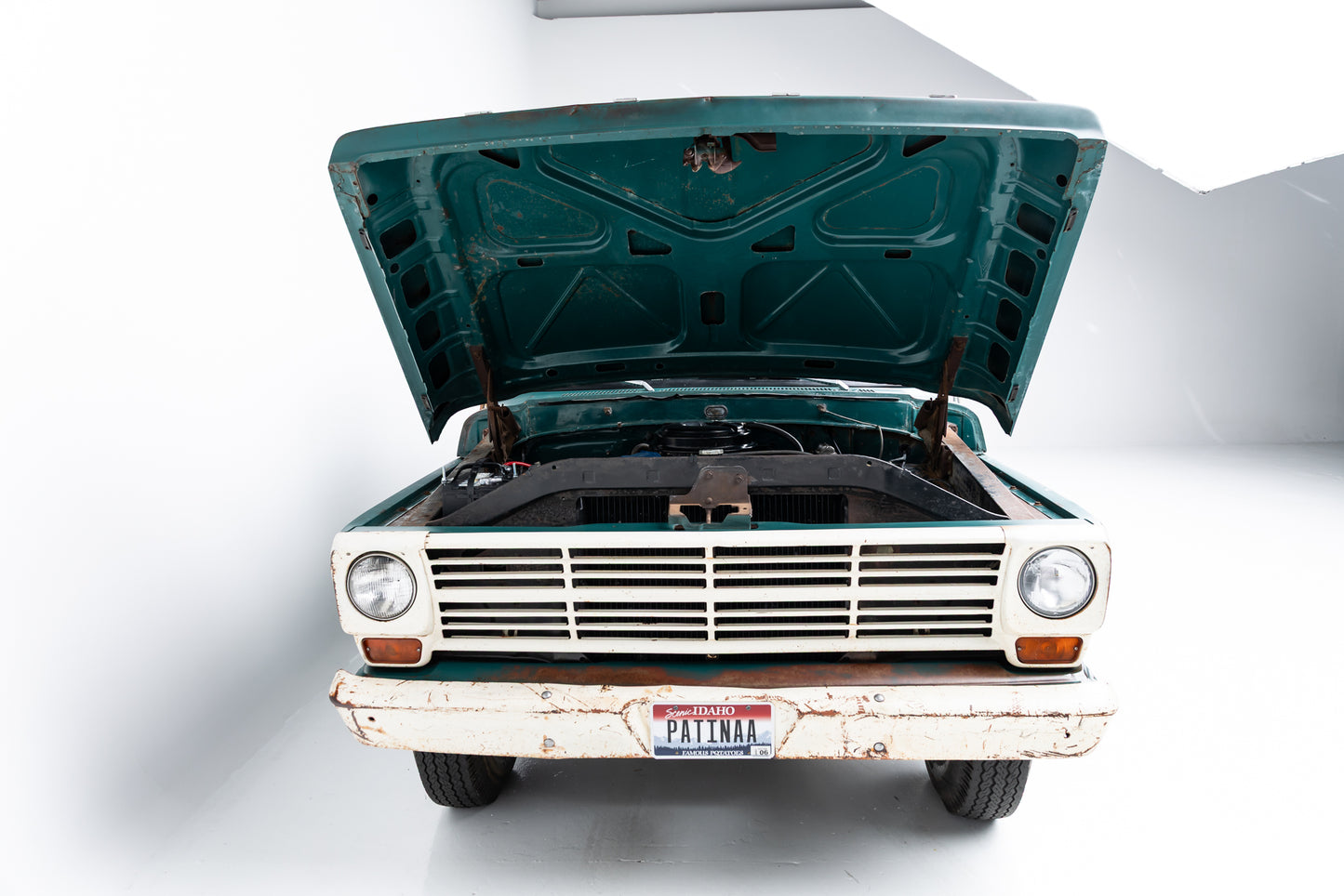 1969 Ford F-250 Crew Cab Short Bed 2x4