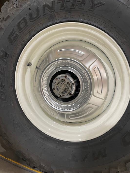 1967–1979 Ford F-Series 4x4 stainless steel dog dish hubcap set