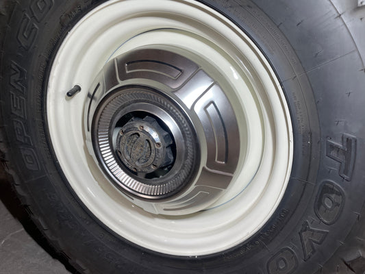 4X4 Stainless 12" Dog Dish Hubcaps for 1967-79 F-Series Truck (set of 4)