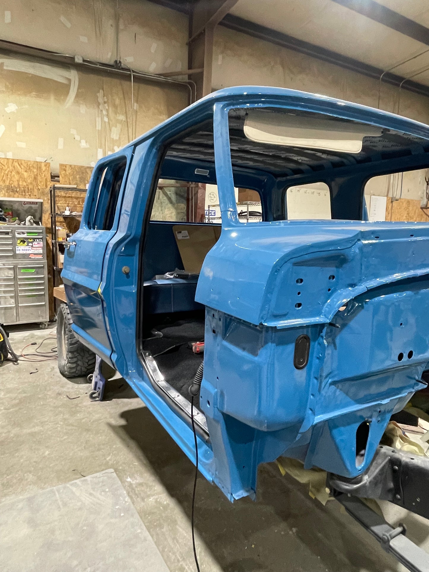 1972 Ford F-250 Crew Cab Short Bed 4X4 Super Stock Build Bahama Blue